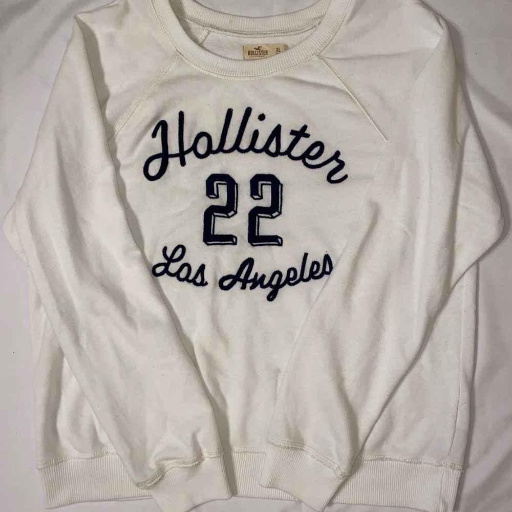 Hollister Crewneck